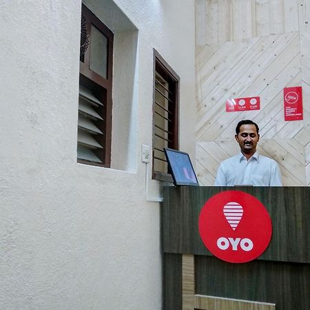 Super Hotel O Shree Mookambika Guest House Near Sri Someshwara Swami Temple Bangalore Exterior photo