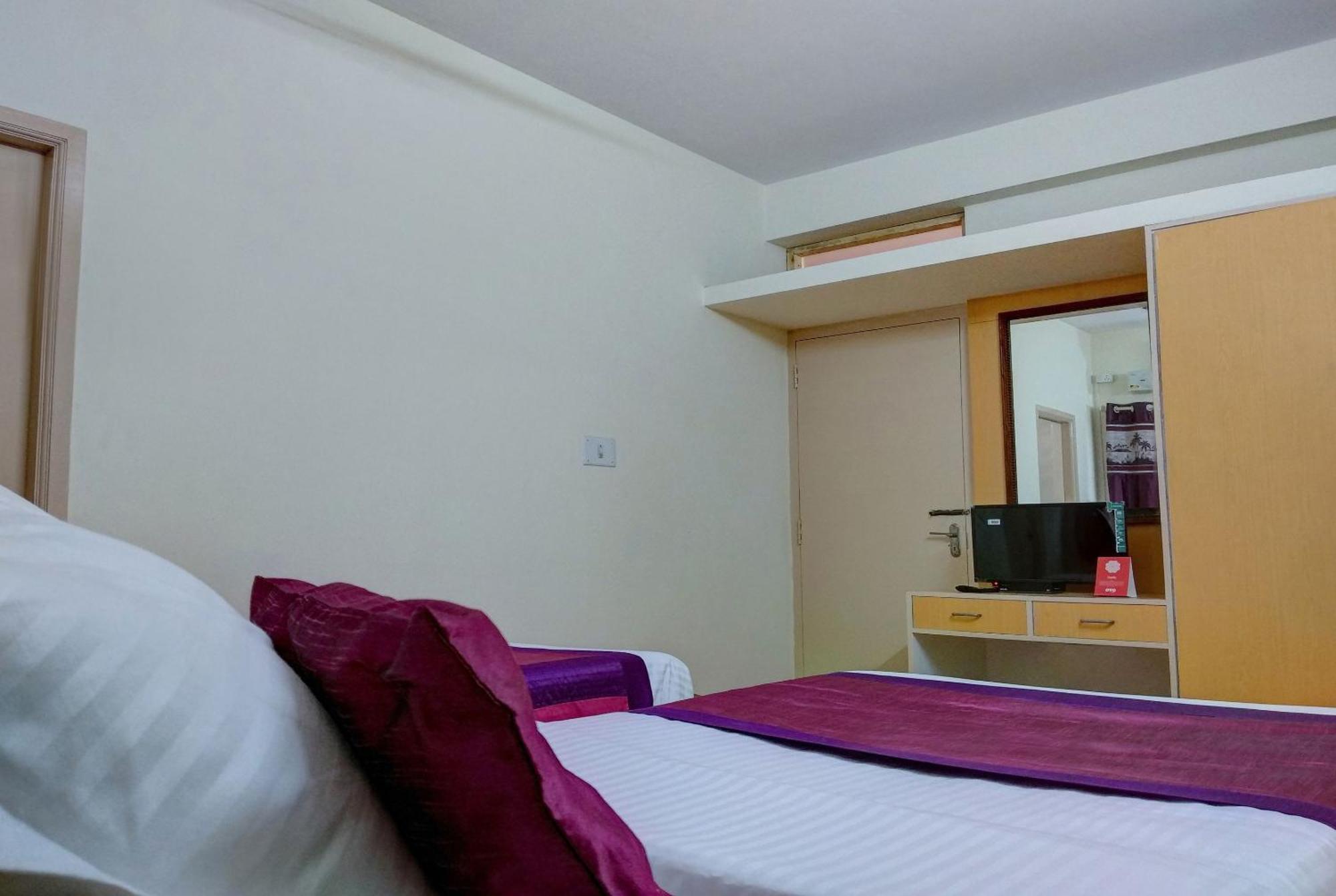Super Hotel O Shree Mookambika Guest House Near Sri Someshwara Swami Temple Bangalore Exterior photo